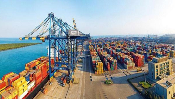 அதானியின் துறைமுகங்கள் அதானியின் துறைமுகங்கள்