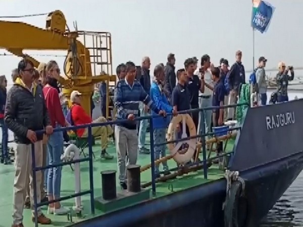 ஸ்பா, சலூன், ஜிம் உள்ளிட்ட வசதிகள் ஸ்பா, சலூன், ஜிம் உள்ளிட்ட வசதிகள்