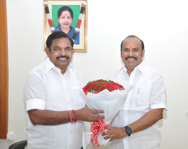 முக்கியப் பதவி 