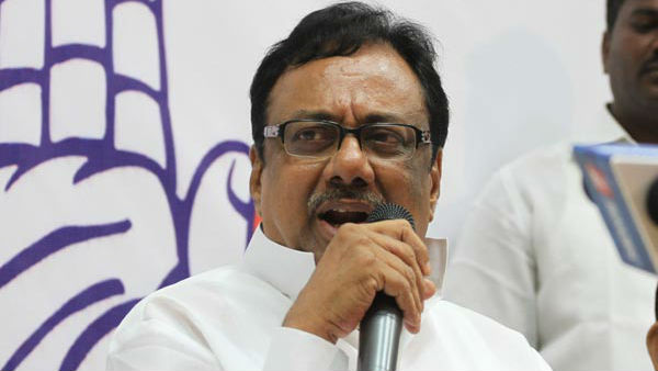 ஈவிகேஎஸ் இளங்கோவன் 