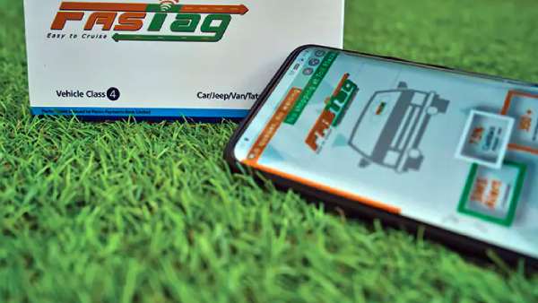 1,181 சுங்கச்சாவடிகளில்.. 1,181 சுங்கச்சாவடிகளில்..