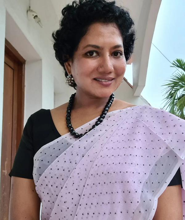 ஆட்சியர் கவிதா ராமு 