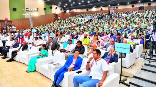  புலம்பெயர் தமிழர் நலவாரியம் 