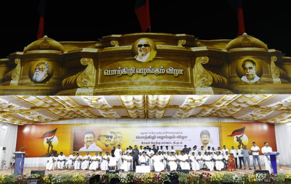  எடப்பாடிக்கு வந்துட்டு அவரை பத்தி பேசாம 