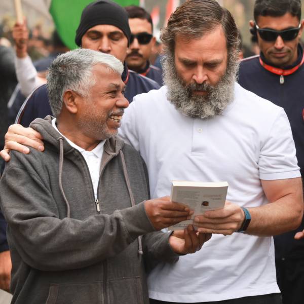 பேராசிரியர் - எழுத்தாளர் பேராசிரியர் - எழுத்தாளர்