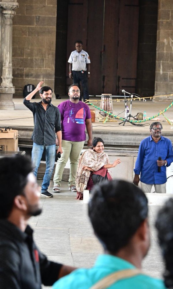 எளிமையாக தரையில் 