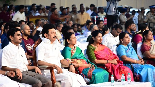 பொழுது போனது தெரியவில்லை 