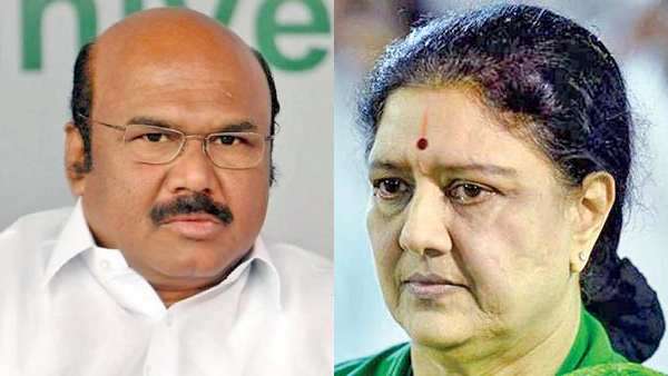சசிகலா - ஜெயக்குமார்
