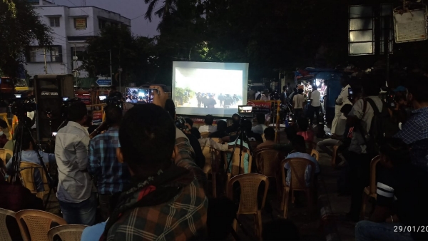  திரண்டு வந்த மக்கள் 