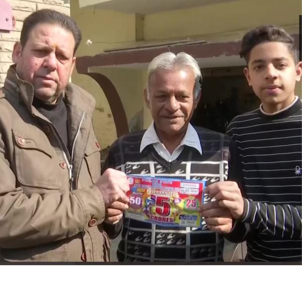 35 ஆண்டுகளாக வாங்கி வந்துள்ளார் 