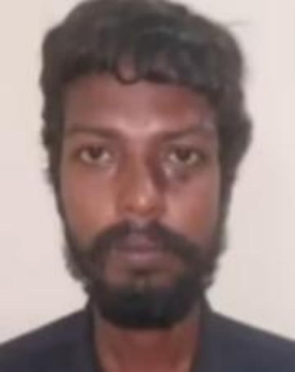  கொல்ல துடித்த எதிர்கோஷ்டி 