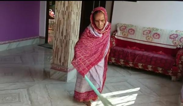  வெறும் தண்ணீர், டீ, ஜூஸ் 