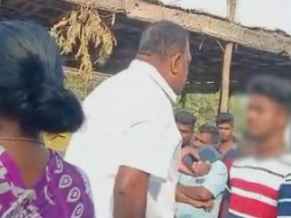 போலீசில் புகார்