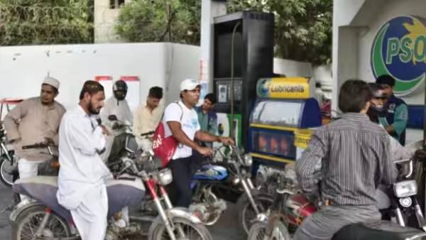 படையெடுக்கும் வாகன ஓட்டிகள் படையெடுக்கும் வாகன ஓட்டிகள்