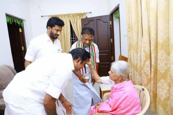 ஓபிஎஸ் தாயார் ஓபிஎஸ் தாயார்