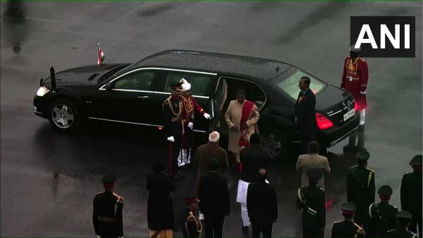  திரண்ட பார்வையாளர்கள்