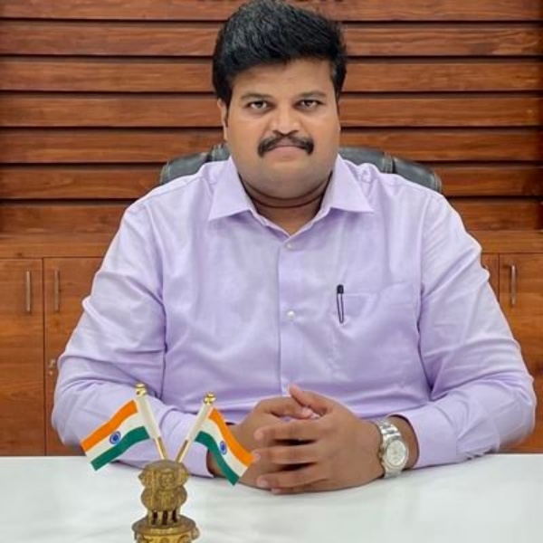 தலைமை அலுவலர்