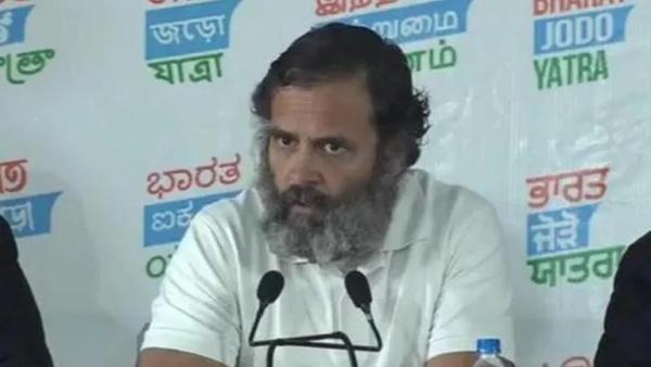 'காக்கி டவுசர்' போட்ட கவுரவர்கள் 'காக்கி டவுசர்' போட்ட கவுரவர்கள்