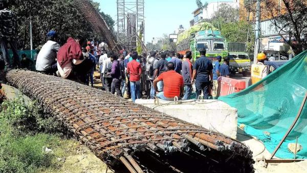 பட்டப்பகலில் நடந்த பயங்கரம் 