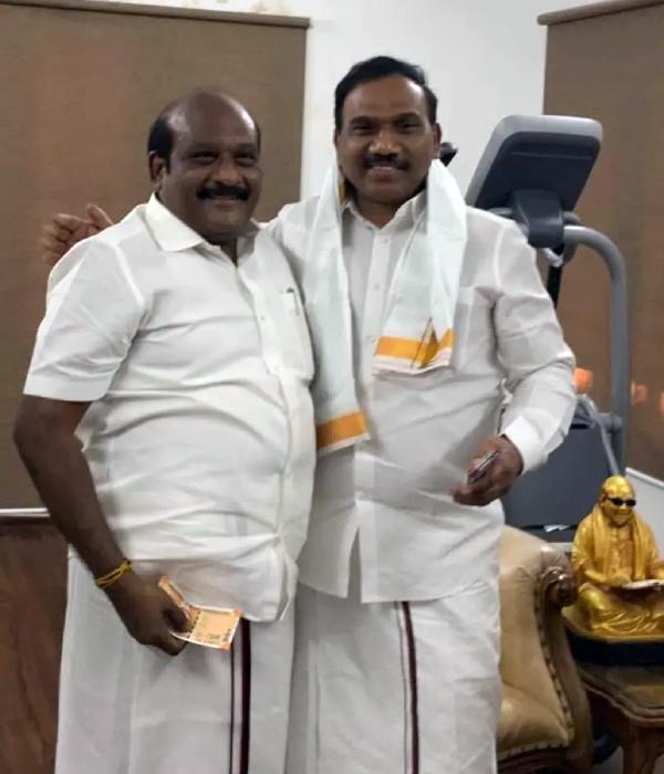கருணாநிதி ஸ்டைல் 