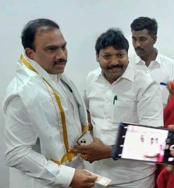 ரூ.200 பரிசு 