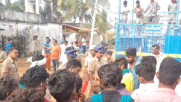 மக்கள் போராட்டம்