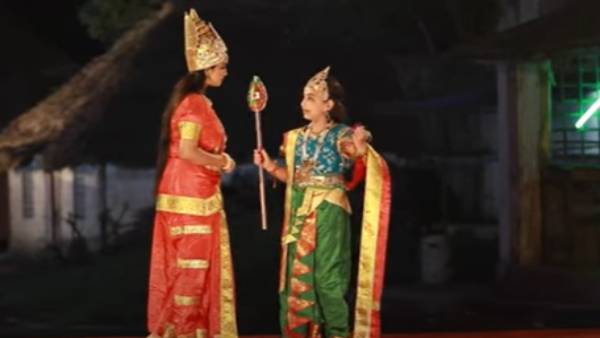 அவங்களே சிரிச்சிட்டாங்களே