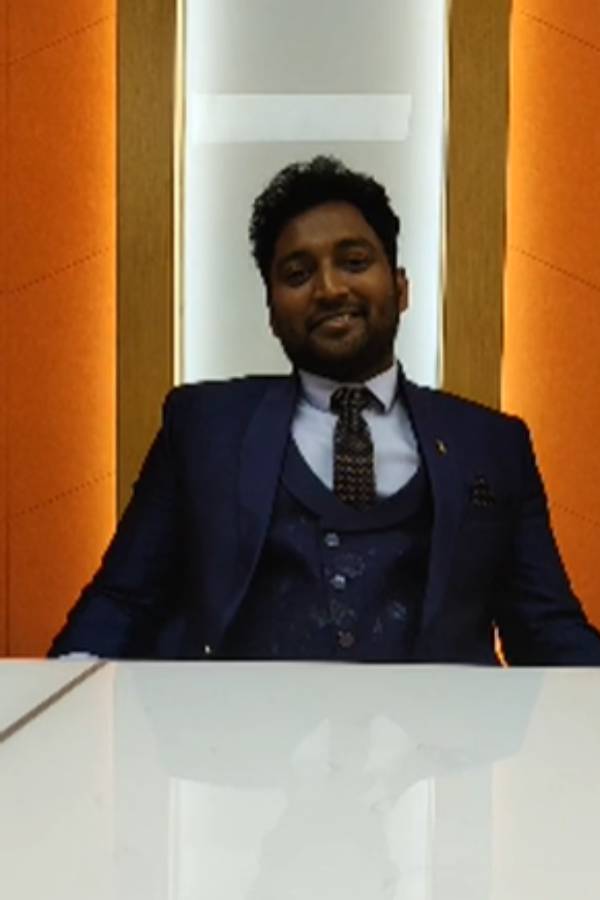 முதல் லைவ்