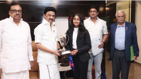 குதிரையேற்ற போட்டியில் சாம்பியன் 