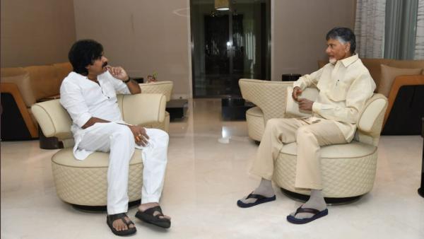  கூட்டணி சாத்தியமா? 