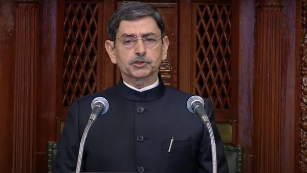 தவிர்த்த ஆளுநர் 