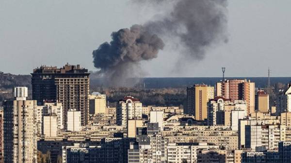 கூடுதல் ஆயுதங்கள் தேவைப்படுவதாக 