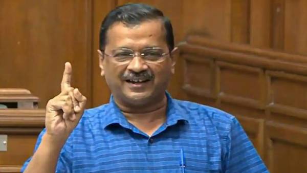 சட்டசபையில் சீறிய கேஜ்ரிவால் 