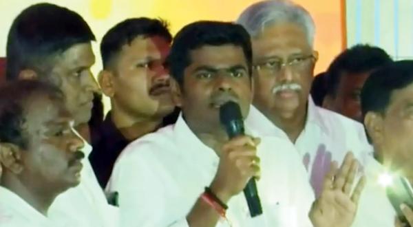 துறையில் இருந்து உதவியாளரை கூட பெறவில்லை 