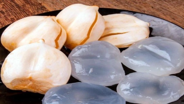 நுங்கு சாப்பிட்டால்.. நுங்கு சாப்பிட்டால்..