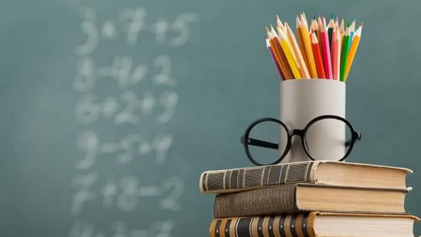 10 ஆண்டுகள் 