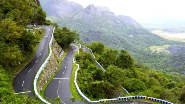 மக்கள் அலறியடித்து ஓட்டம் 