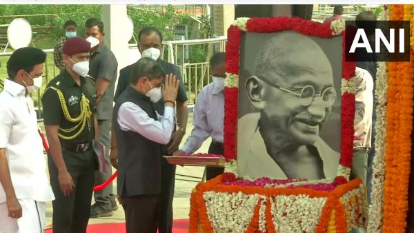 Mahatma Gandhi Memorial Day Modi Tribute in Twitter: Governor, CM paid tribute in Chennai 