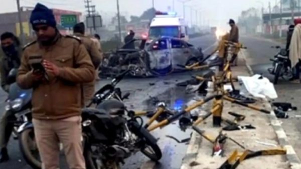 போலீசார்