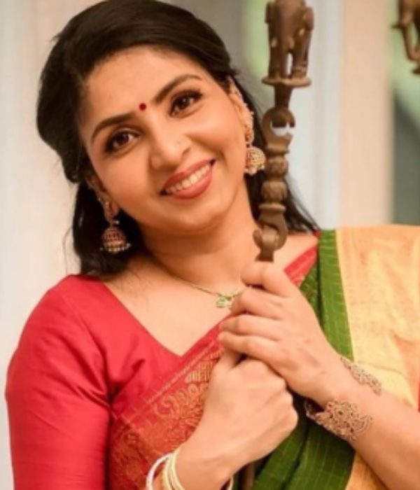 கோவிலில் ரொமான்ஸ் 