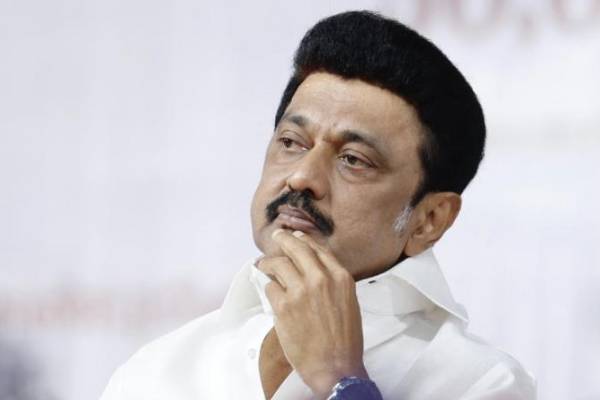 பொதுமக்கள் + திமுக தொண்டர்கள் 