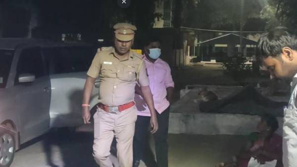 ஜாதகத்தை காட்டிய விஏஓ 