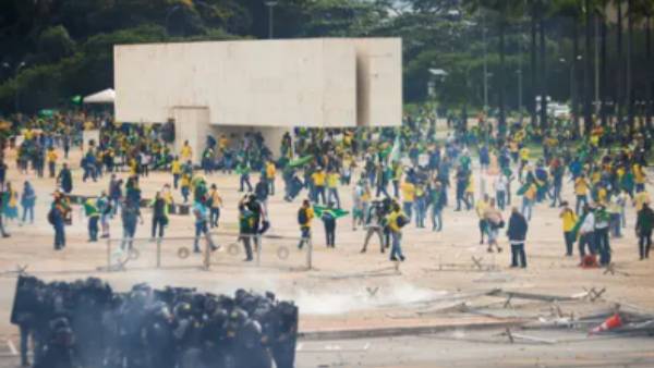  ராணுவம் தலையிட வேண்டும்