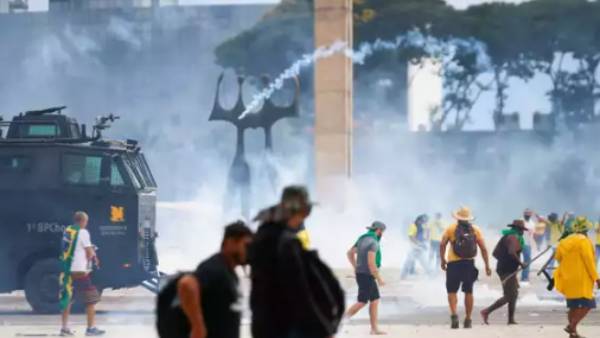 வன்முறை