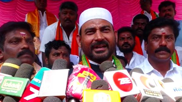 முதல்முதலாக முதல்முதலாக