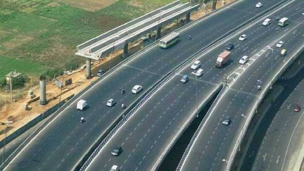  எக்ஸ்பிரஸ் சாலை நெடுஞ்சாலை வித்தியாசம்