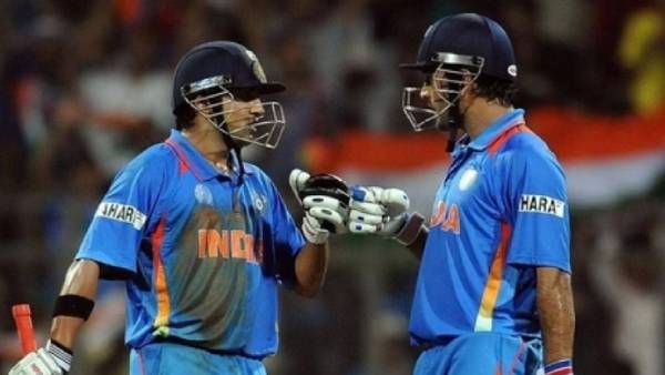 தோனி - கம்பீர் ஜோடி 