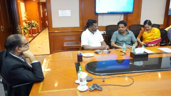 திருமா, தமிழச்சி ஆதரவு 