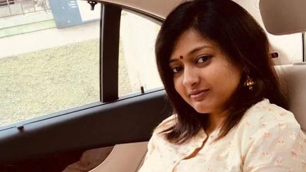 காயத்ரி குற்றச்சாட்டு 