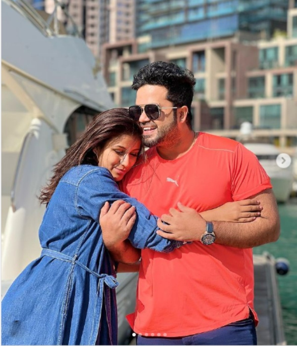 திடீர் திருமண அறிவிப்பு